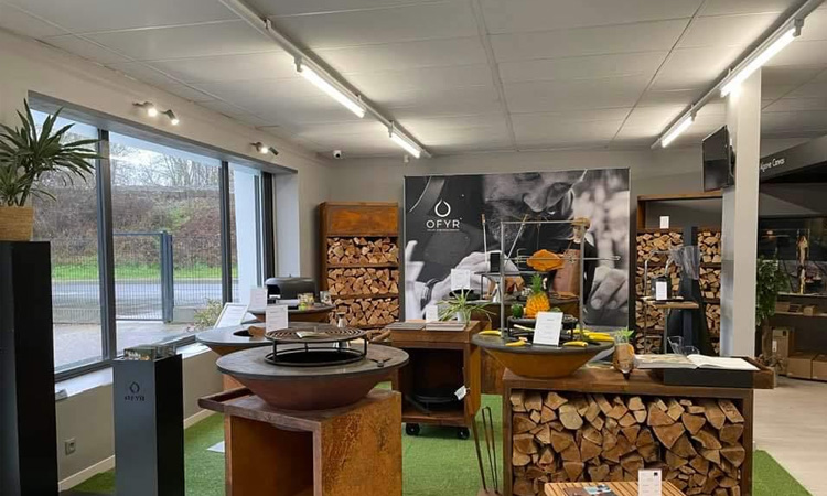 show room outdoor casa claustra