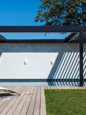 pool house luxe